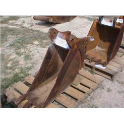 24" HOE BUCKET, FITS JD  310