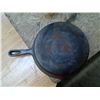 Image 2 : Cast iron frying pan