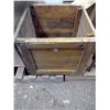 Image 1 : wooden crate 19.5 X 19.5 X 17