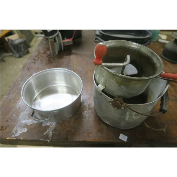 pot and flour sifter