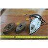 Image 1 : 2 sad irons and electric iron