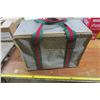 Image 1 : box suitcase