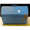 Image 1 : Old Blue wood toolbox