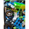 Image 2 : construx carry case with building blocks