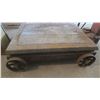 Image 3 : Antique Platform Scale