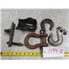 Image 1 : Lot of assortted hitches & Accessories