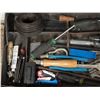 Image 3 : Metal tool box 26.5"x12"x14.5" with assorted tools