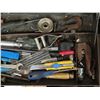 Image 4 : Metal tool box 26.5"x12"x14.5" with assorted tools
