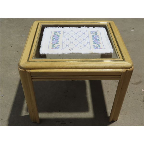 Wooden Table with glass center + doily (24"x22"x19")