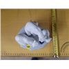 Image 2 : polar bear family "Bearly Love" Scarce, LLADRO hand cafted, porcelain