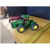 Image 2 : 3 toy tractors - John Deere & International