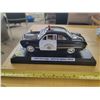 Image 1 : 1949 Ford Police car - California Highway Patrol die-cast 1/24