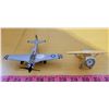 Image 1 : 2 Metal Airplanes, P-51 Mustang and small brass plane with a quartz clock