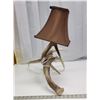 Image 6 : Deer antler shed lamp - working