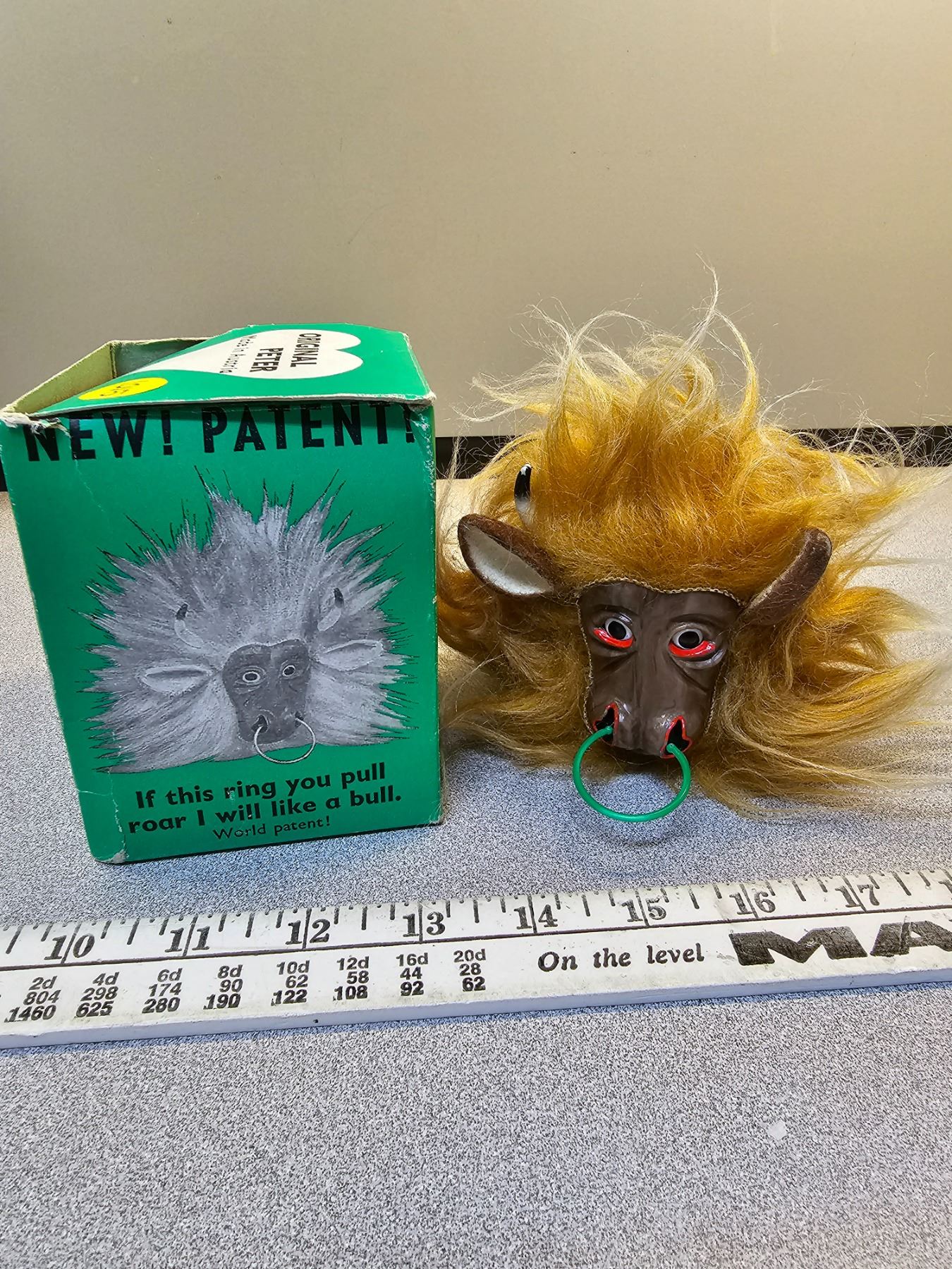 rare vintage 1968 original peter bull, cow mooing moo sound w/ box