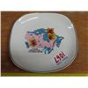 Image 2 : "Canada from Sea to Sea Centennial 1867-1968" Shakers and plate