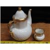 Image 5 : Bone China Tea Pot and Sugar cup - Hammersley and Co.