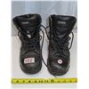 Image 3 : Pair of Dakota T-max insulated steel toed work boots - size: 8