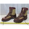 Image 2 : Pair of Cabela's Vibram boots - size: 9.5