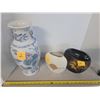 Image 1 : 3 decorative vases