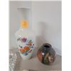 Image 4 : 3 vases & 2 cystal pieces