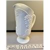 Image 2 : Milk glass pitcher