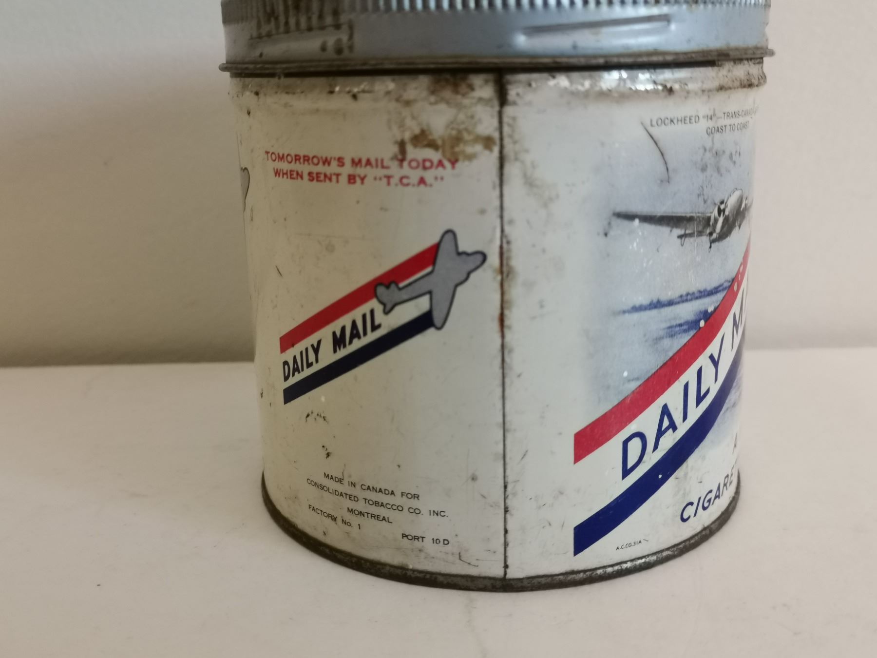 daily mail tobacco tin (Jef) Daily Mail Tobacco Tin. Lockheed