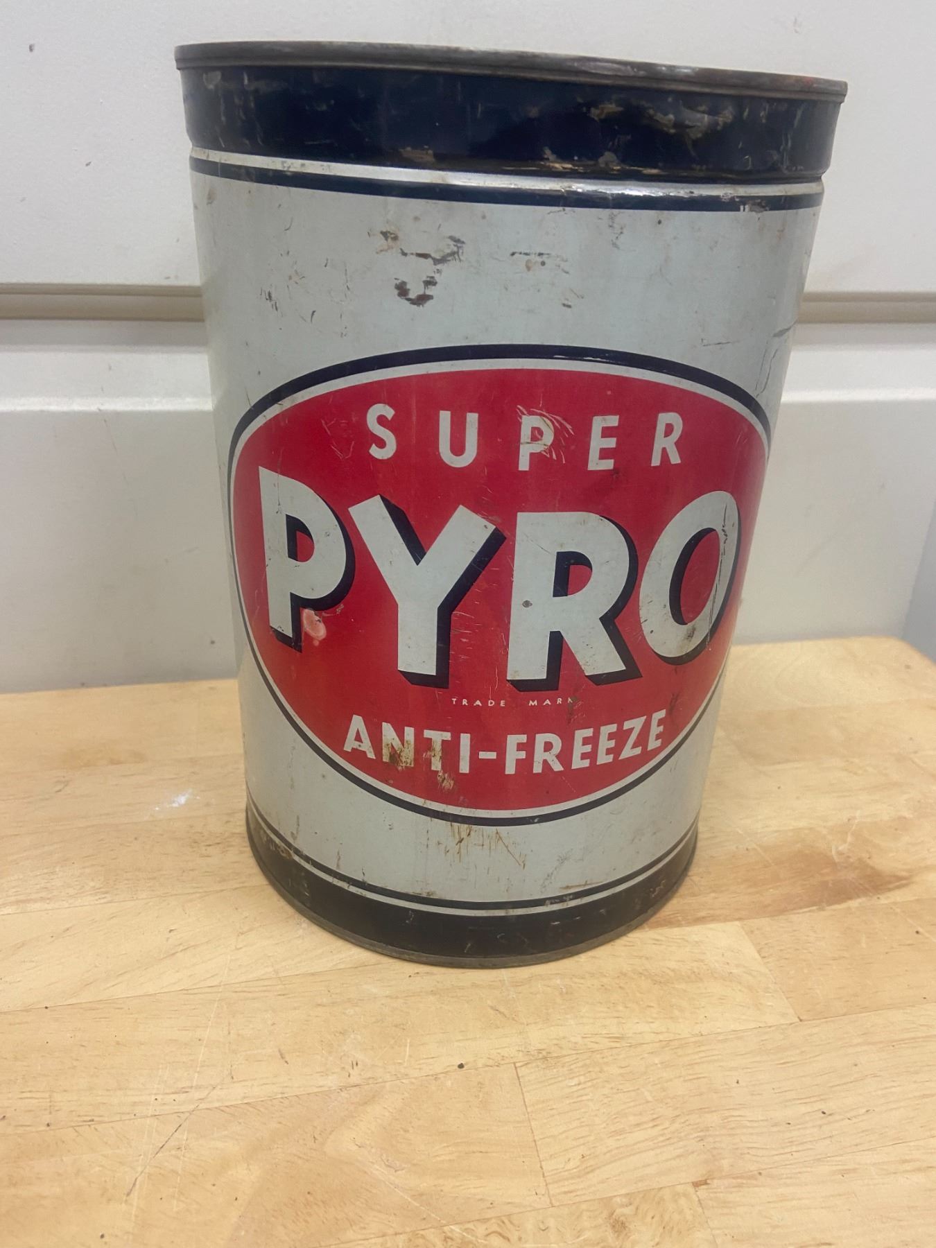 Super pyro Antifreeze tin