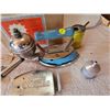 Image 3 : Coleman Iron 4A - Blue - In Box- with trivet pump porcan, funnel and wrench