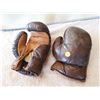 Image 1 : Vintage 10oz boxing gloves - small size excellent condition leather