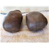 Image 6 : Vintage 10oz boxing gloves - small size excellent condition leather
