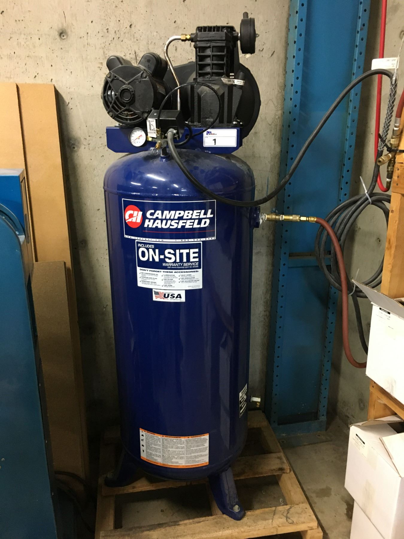 CAMPBELL HAUSFELD AIR COMPRESSOR - 60 GAL,/135 PSI./3.2 HP