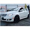 Image 2 : F2 --  2011 MERCEDES B200, White, 276604 KM