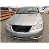 Image 8 : A6 --  2013 CHRYSLER 200 LIMITED, Grey, 170377 KM