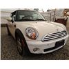 Image 14 : C6C --  2010 MINI COOPER, White, 136250 KM