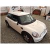 Image 19 : C6C --  2010 MINI COOPER, White, 136250 KM