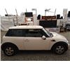 Image 24 : C6C --  2010 MINI COOPER, White, 136250 KM