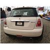 Image 33 : C6C --  2010 MINI COOPER, White, 136250 KM