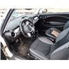 Image 82 : C6C --  2010 MINI COOPER, White, 136250 KM