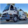 Image 2 : 0A --  2001 GMC T8500 TOP KICK CRANE TRUCK, White, 100978 MILES