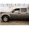 Image 28 : F1 --  2008 NISSAN FRONTIER CREW CAB 4X4, Grey, 195,045 Miles