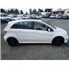 Image 11 : F2 --  2011 MERCEDES B200, White, 276604 KM