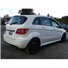 Image 13 : F2 --  2011 MERCEDES B200, White, 276604 KM
