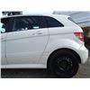 Image 27 : F2 --  2011 MERCEDES B200, White, 276604 KM
