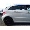 Image 35 : F2 --  2011 MERCEDES B200, White, 276604 KM