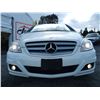 Image 4 : F2 --  2011 MERCEDES B200, White, 276604 KM
