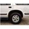 Image 26 : A2 --  1998 CHEVROLET BLAZER 4X4, White, 201579 KM