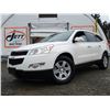 Image 2 : E6 --  2010 CHEVROLET TRAVERSE LT AWD, White, 208336 KM