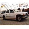 Image 11 : E1 --  2001 CHEVROLET SUBURBAN 2500 4X4 , White, 277367 KM