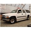 Image 1 : E1 --  2001 CHEVROLET SUBURBAN 2500 4X4 , White, 277367 KM